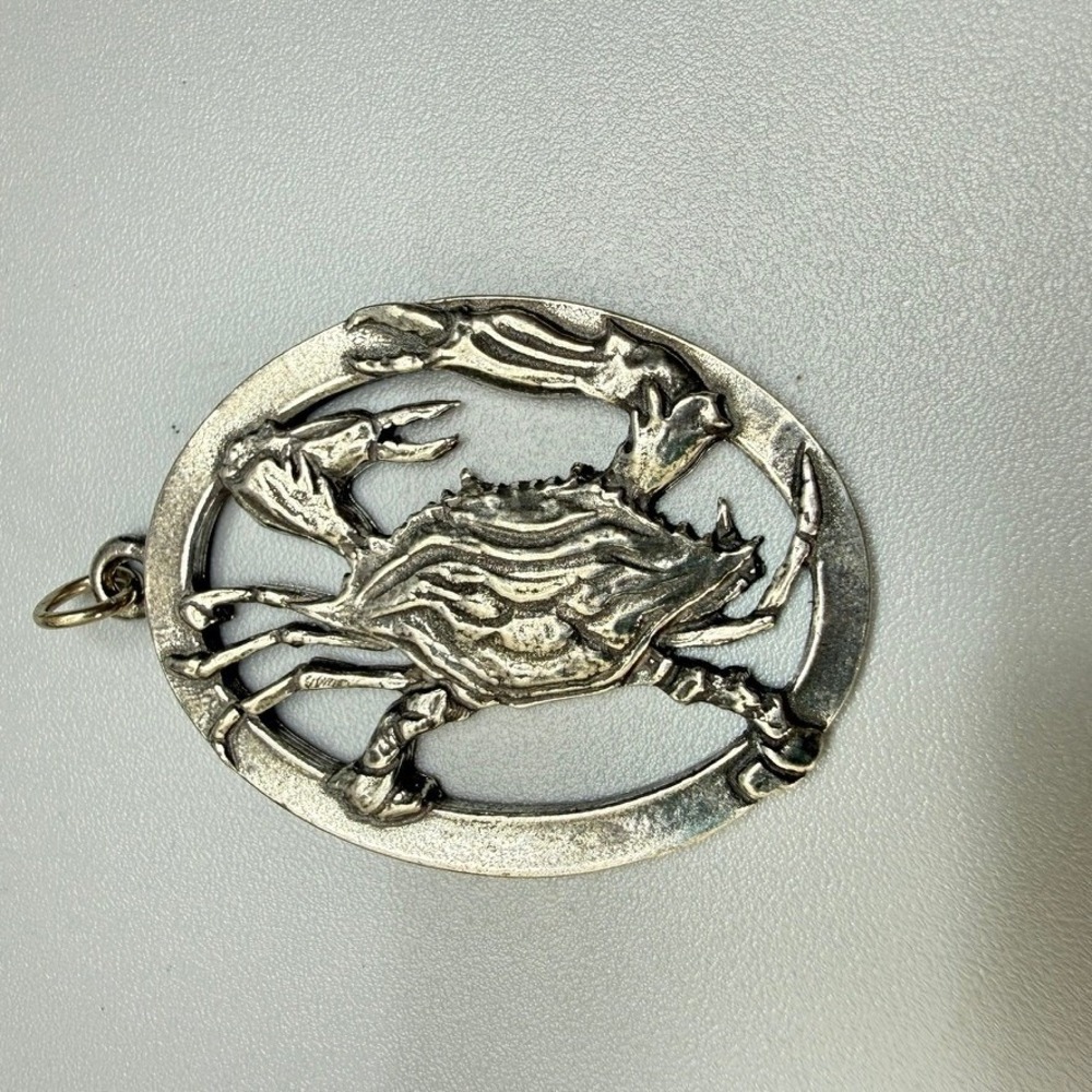 Vintage Salisbury Pewter‎ Crab Oval Pendant